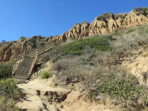 The cliffs and staircase. 