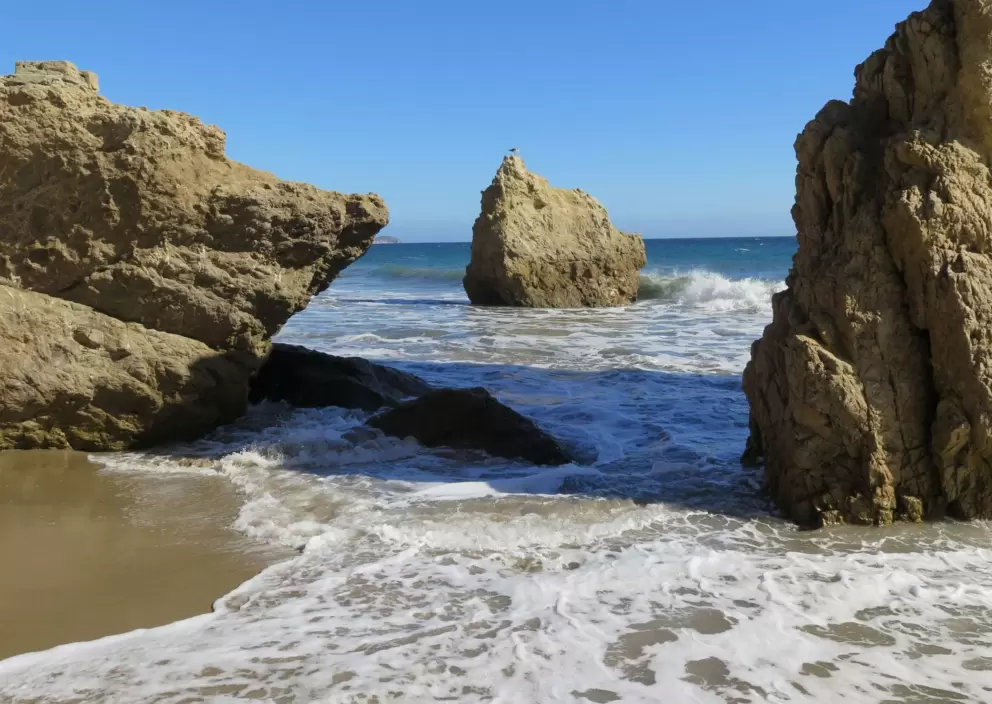 Rock formations everywhere!