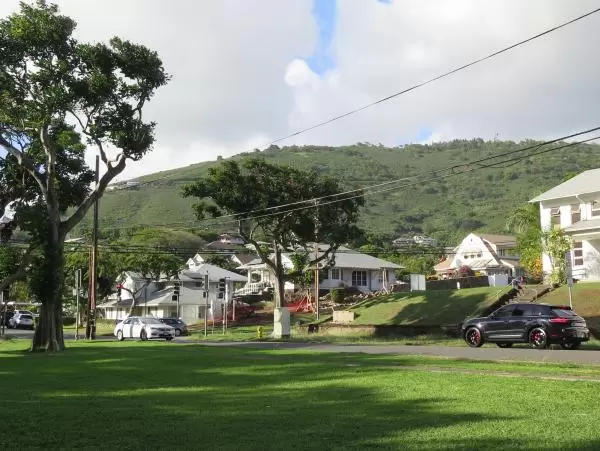 Views of the mountains and pretty architecture. 