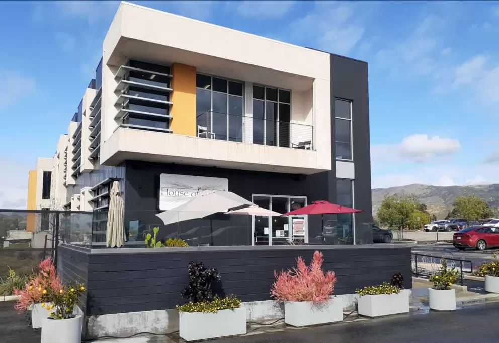 House of Bread on Farmhouse Lane is nearby. 