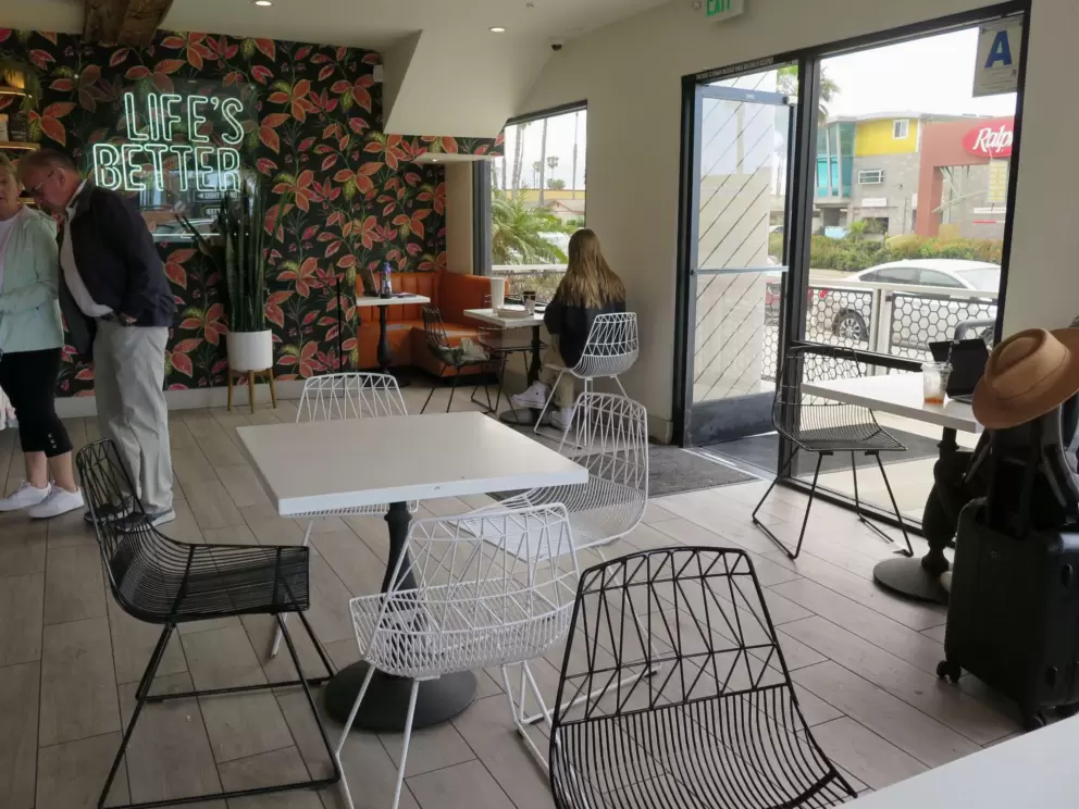 Seating inside Better Buzz Coffee Pacific Beach Grand. 