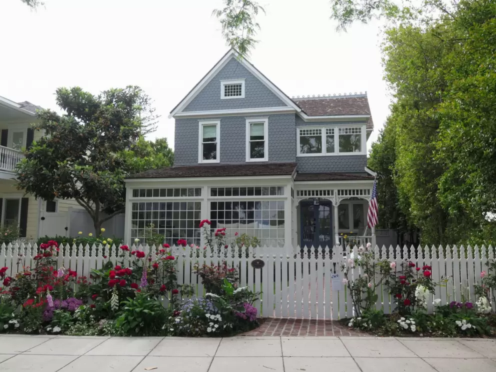 Adorable house. 