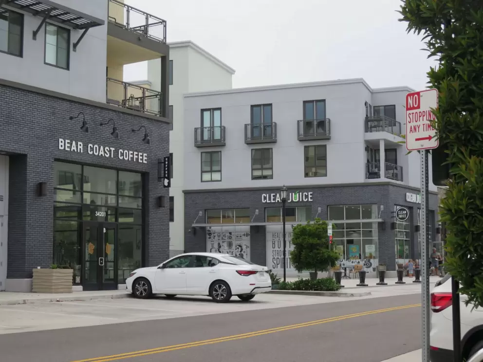 I like this  modern area with Bear Coast Coffee and Clean Juice. 