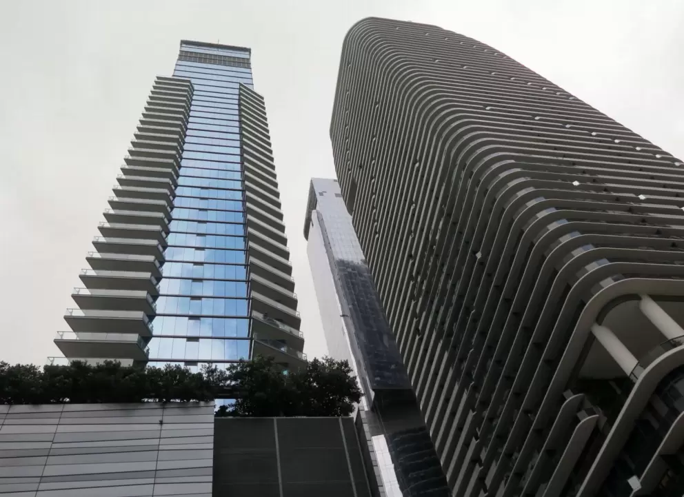 Glass highrise reaching to the sky. 