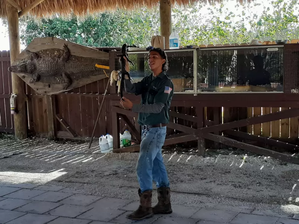 Before the airboat ride, there is a talk. 