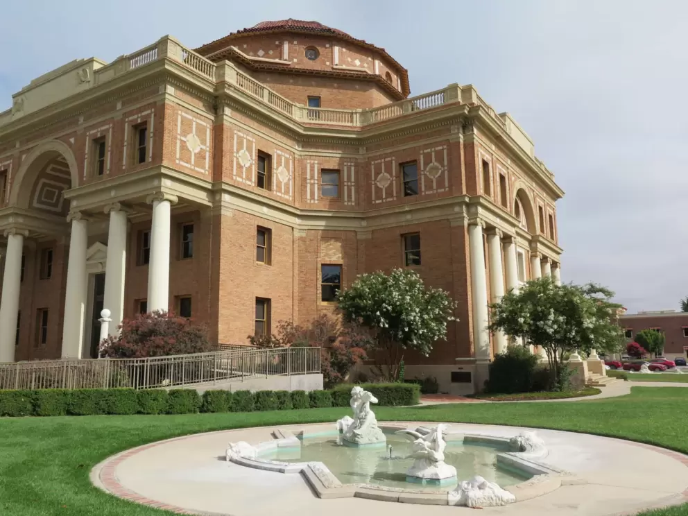 Reflecting pool on the corner of City Hall. 
