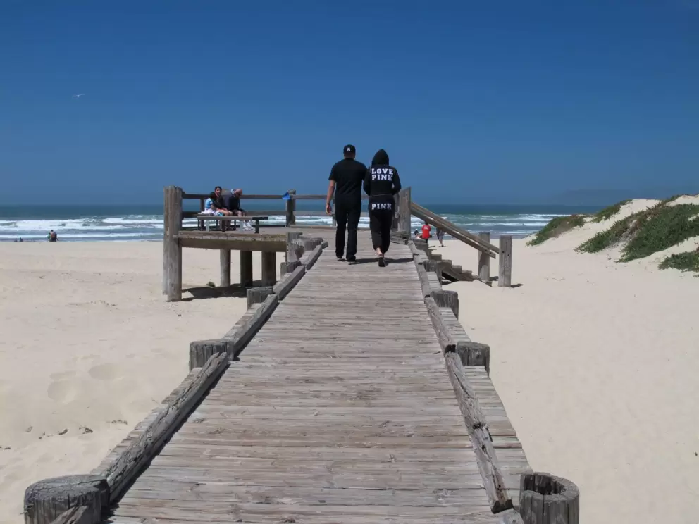 Viewing area above the sand.
