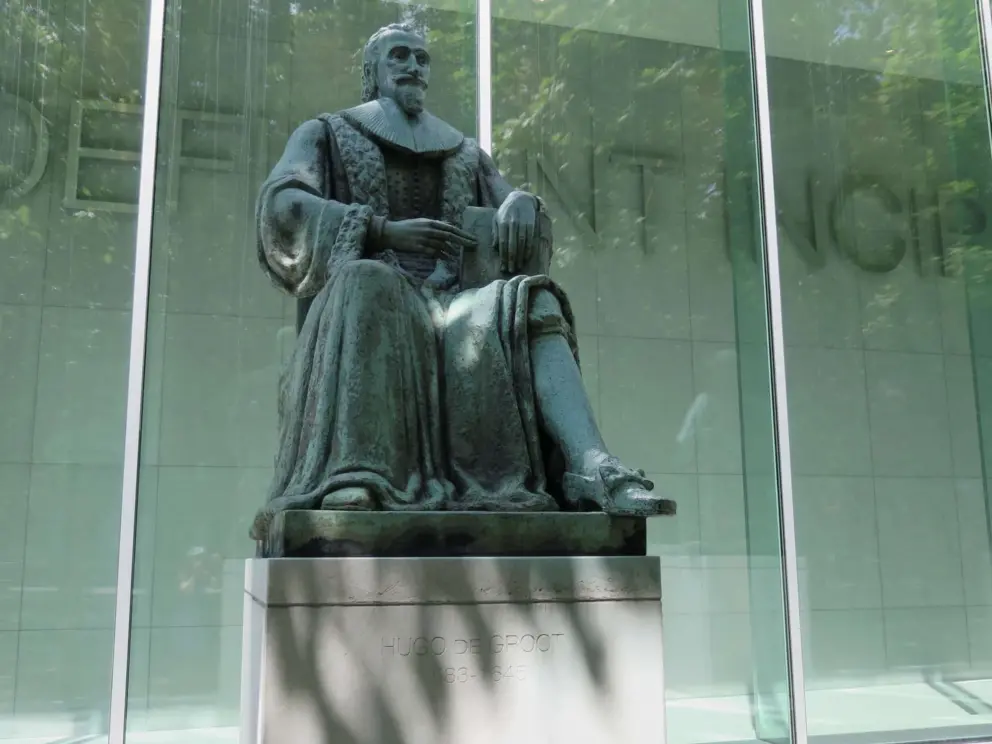 Justice sculpture outside Supreme Court of the Netherlands. 