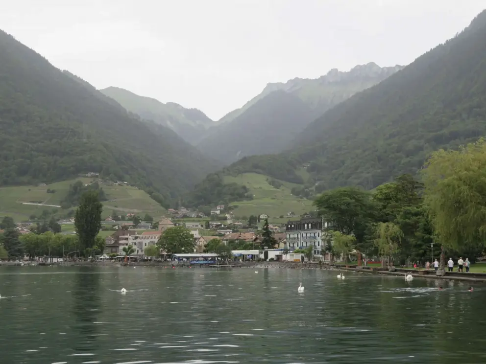 Looking back at the town, from the marina. 
