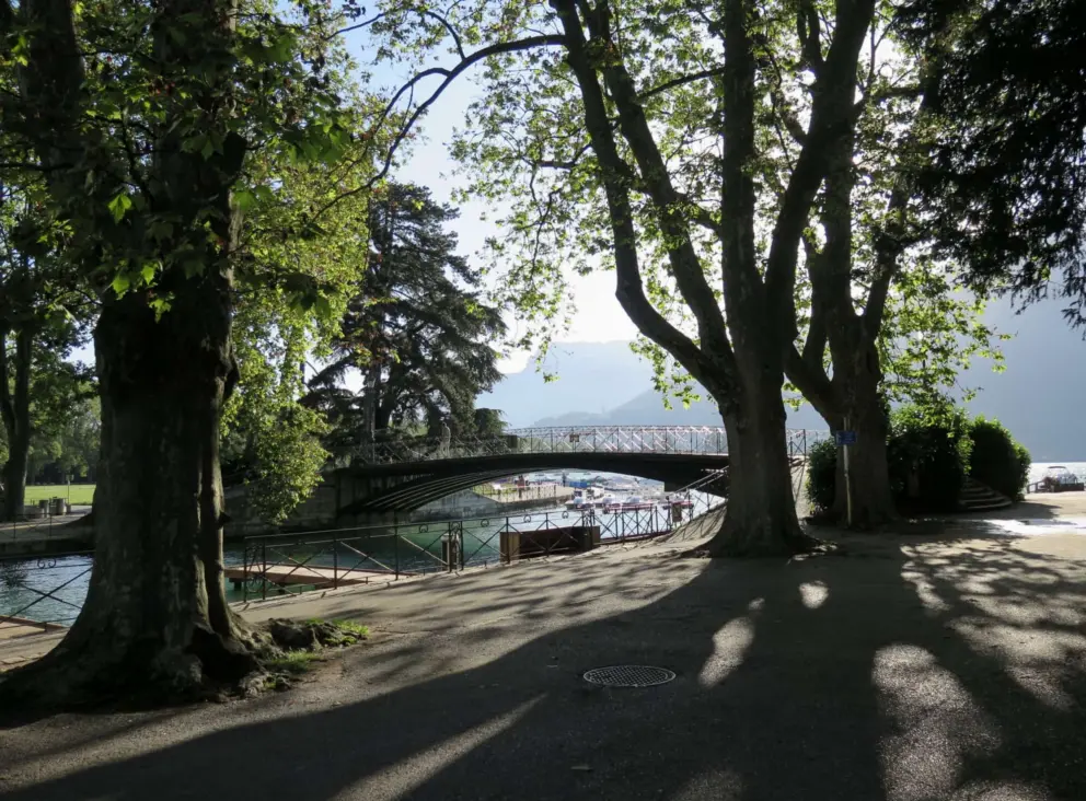 Canal du Vasse and Pont des Amours, in pretty light. 