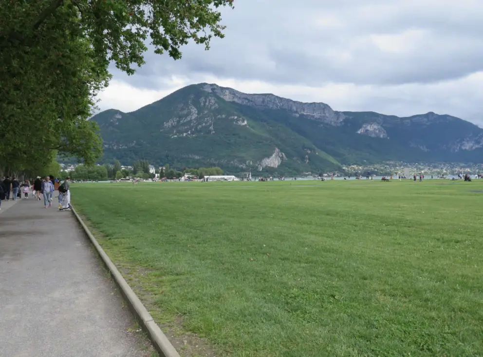 Le Paquier is a huge field between Canal du Vasse and the lake, with mountain views. 