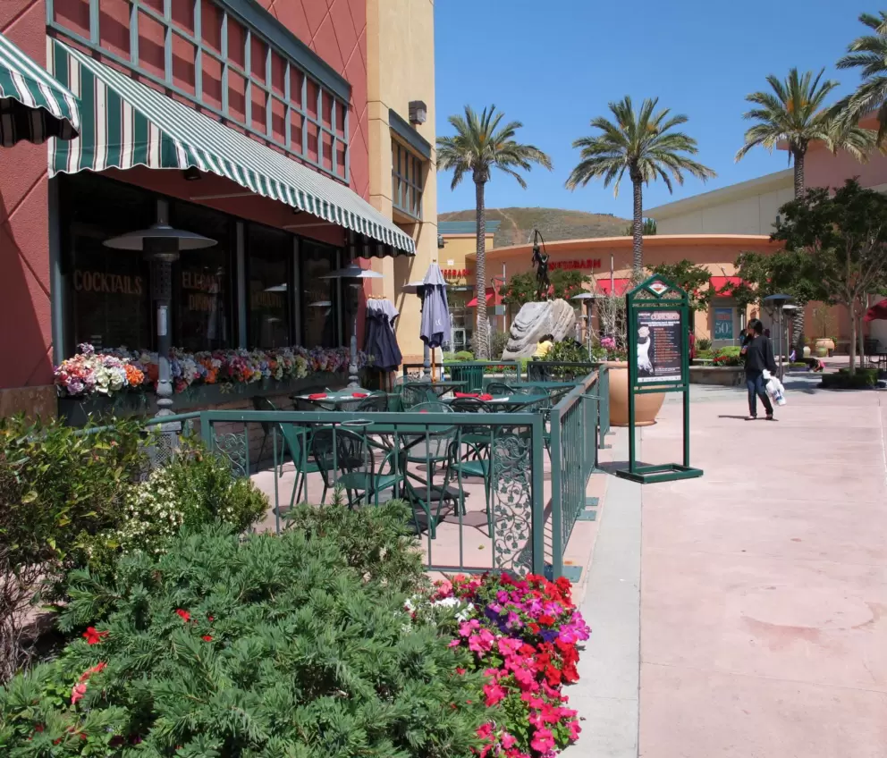 Outdoor seating at Buca di Beppo Italian Restaurant.