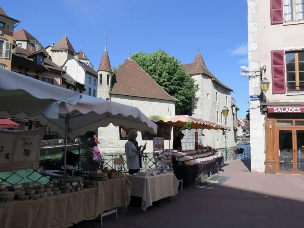 Farmers market, and Palais de l'Ile with its little turret. 