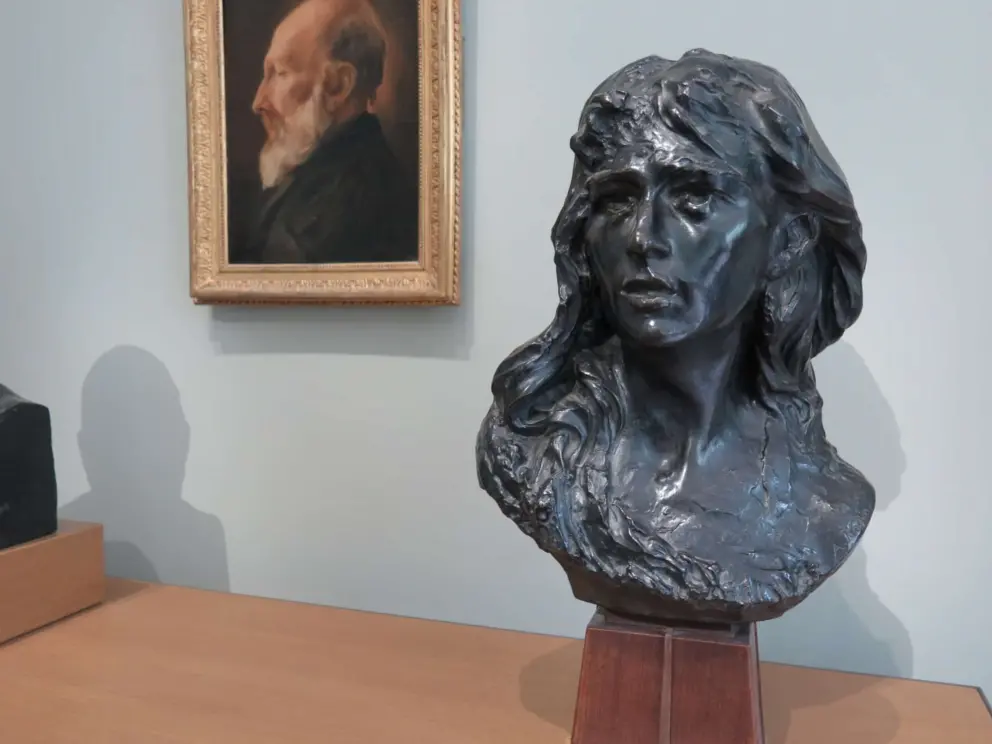Mignon, a bust from 1870. 