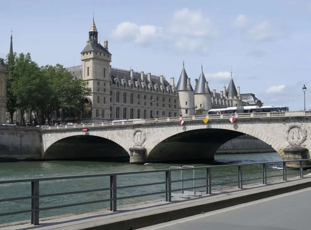 Pont au Change, near the Conciergerie. 