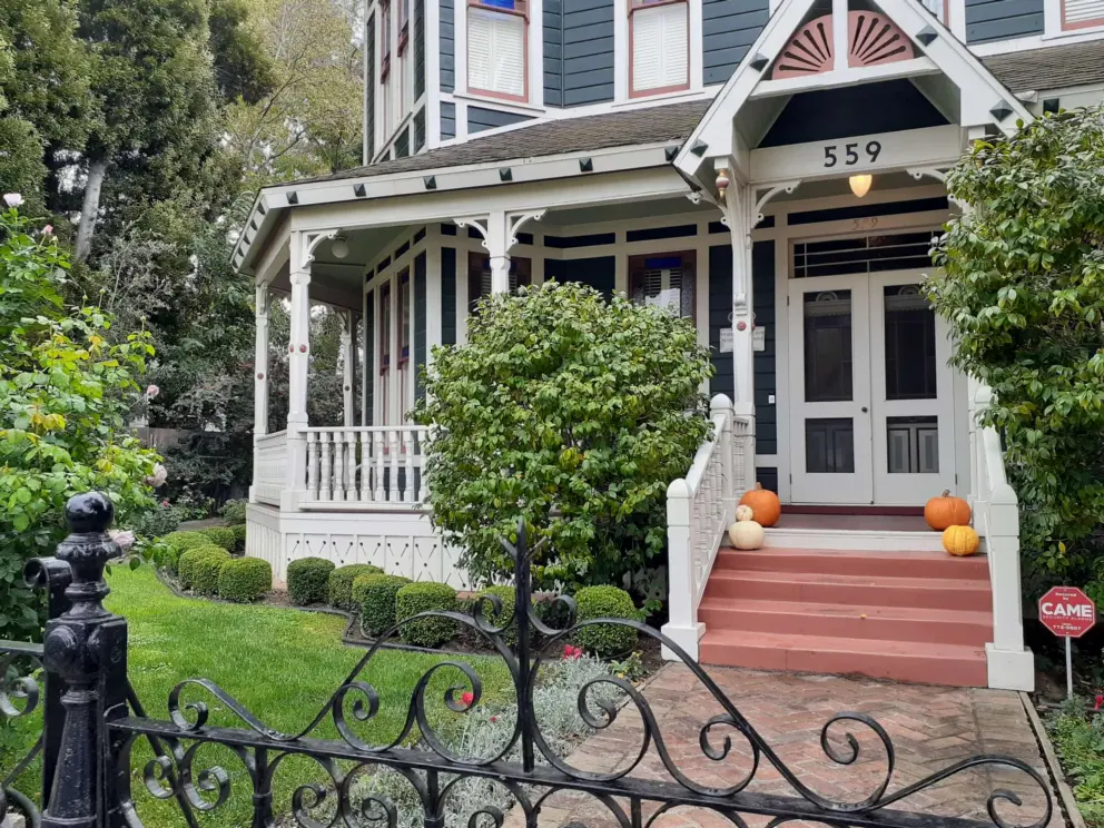 559 Pismo Street and its pretty garden. 
