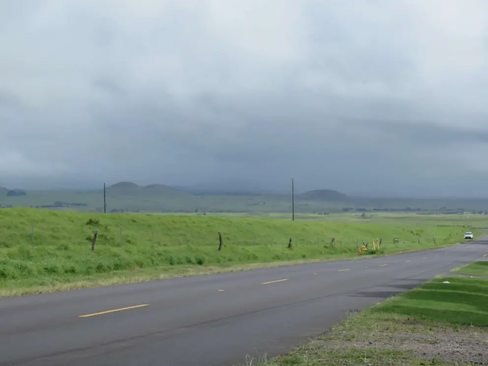 Mana Road is peaceful. 
