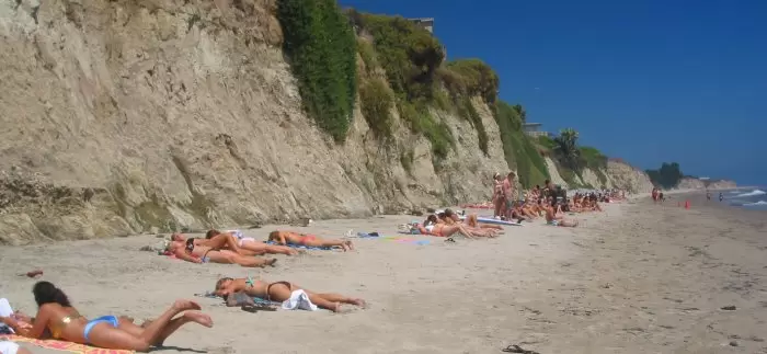 Beach babes!