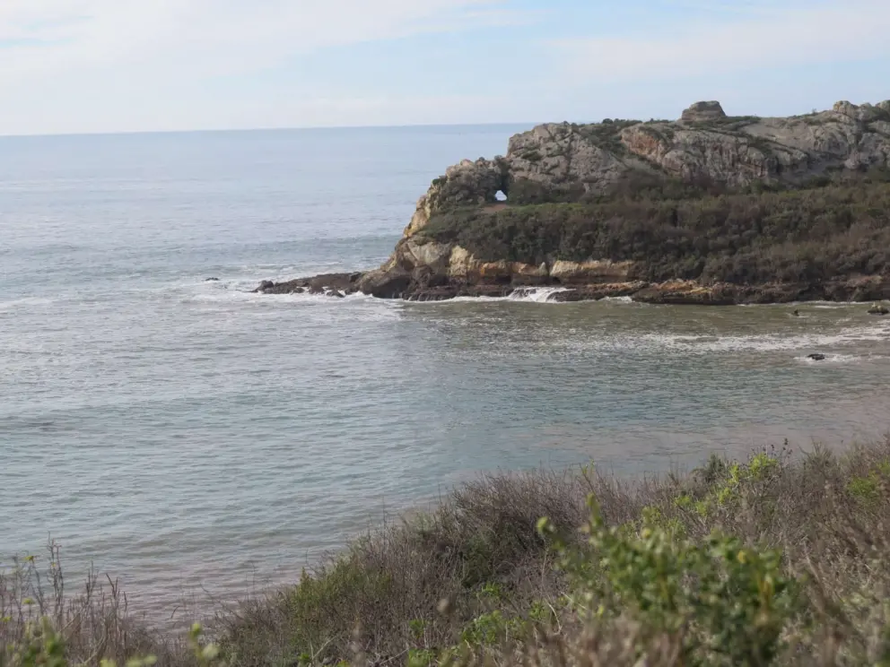 Looking toward Smuggler's Cave. 