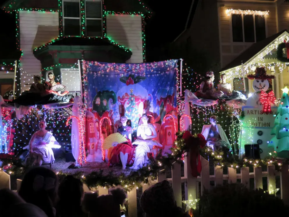 The ballerinas are dressed too cold for 50 degrees, but otherwise a nice display.