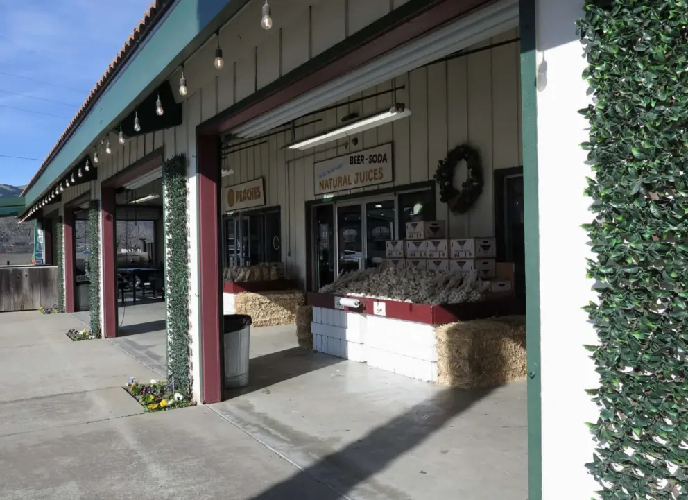 Outside Garlic World. 