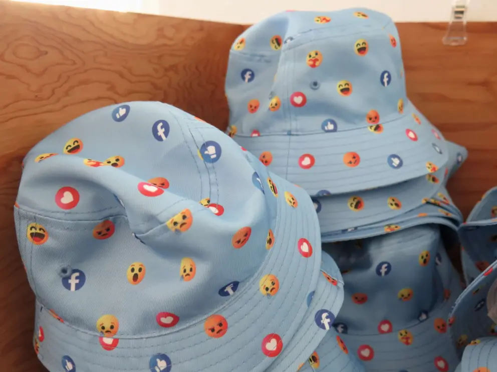 Kids sun hat with emojis. 