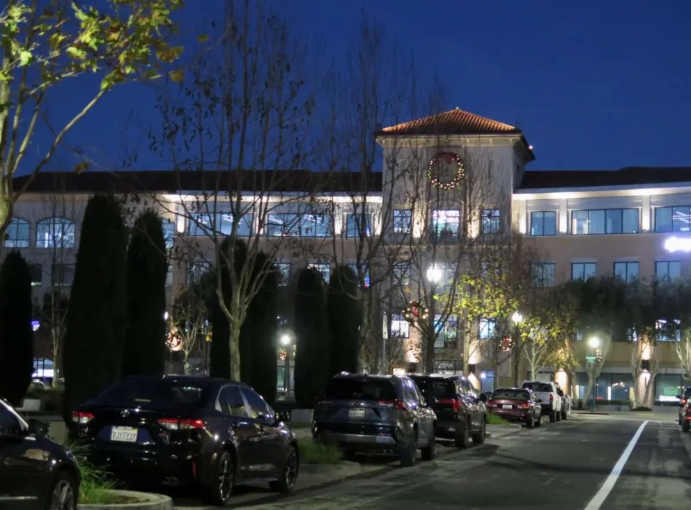 Park Place is a nice place to eat, eight minutes drive away. 