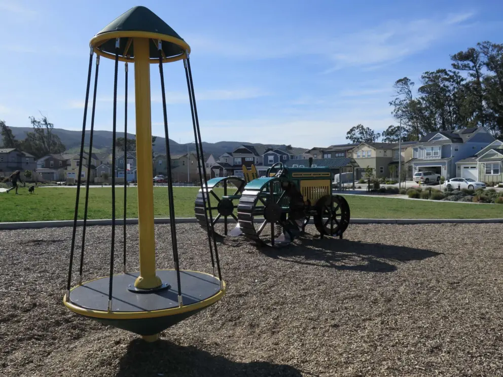 The spinner and tractor that kids love to ride. 