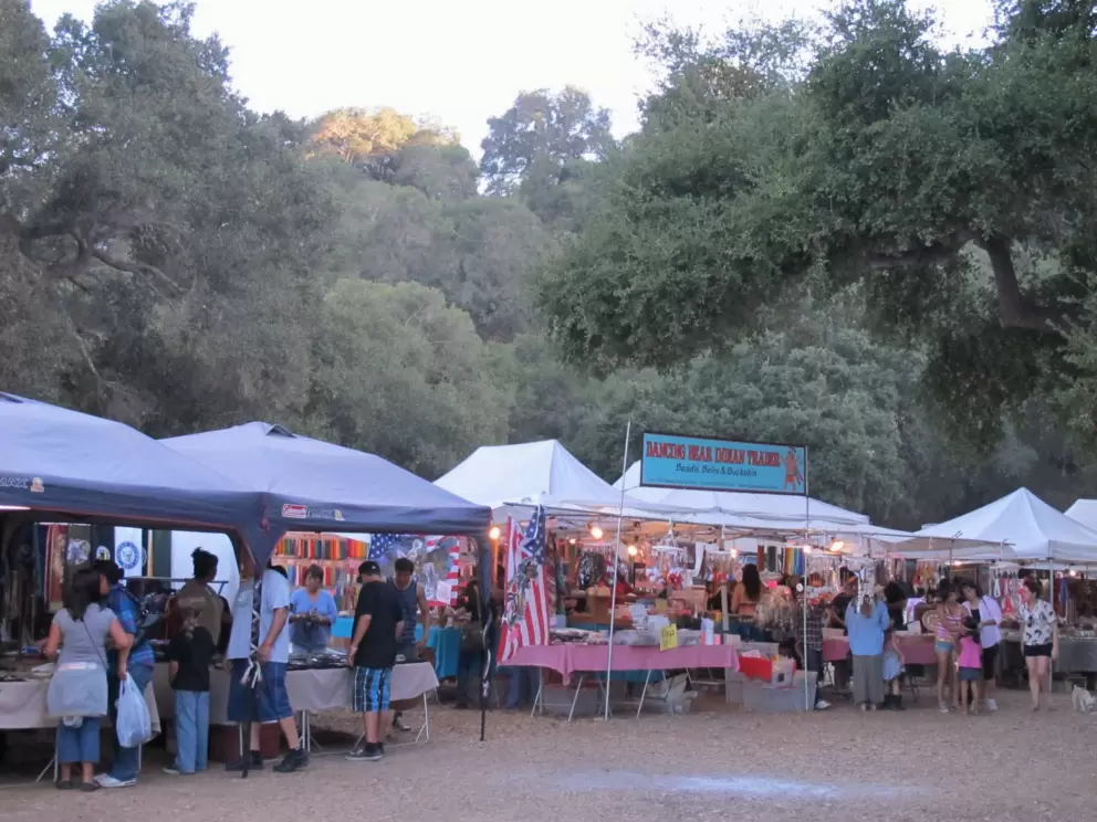 The jewelry and pottery booths at the Chumash Pow Wow. 