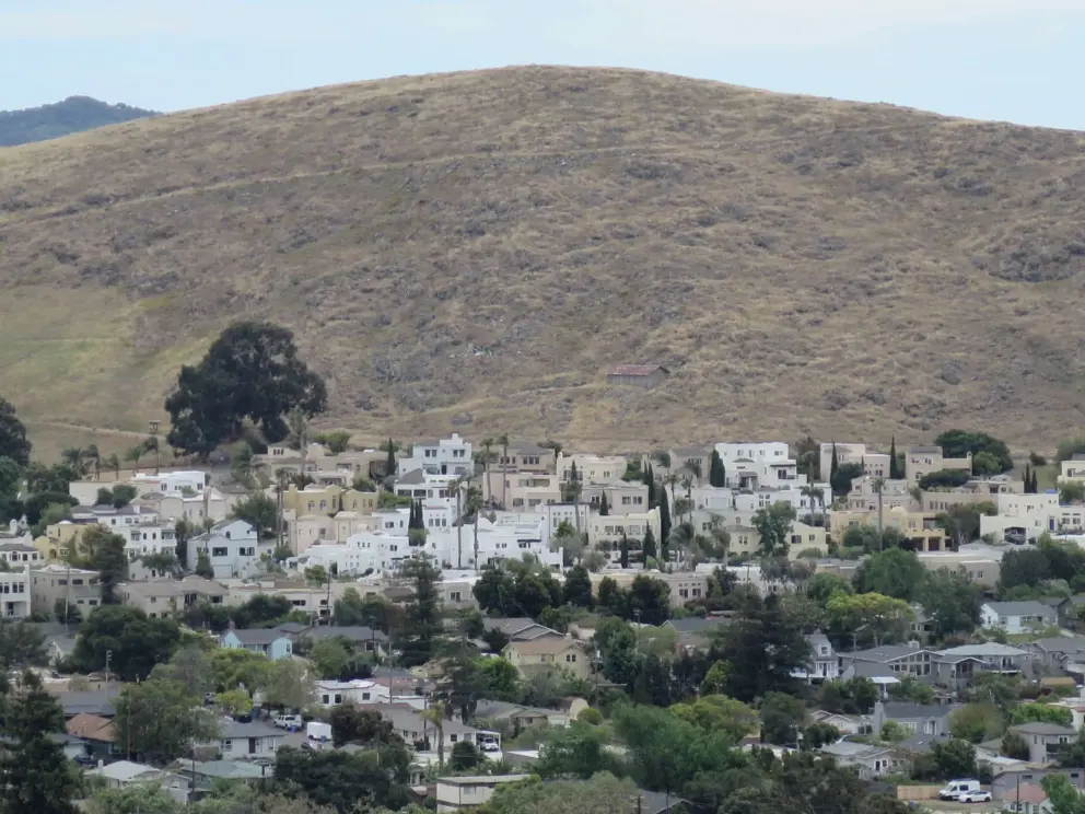 View of South Hills or Vulture Peak, and the Mediterranean houses of the Stoneridge neighborhood. 