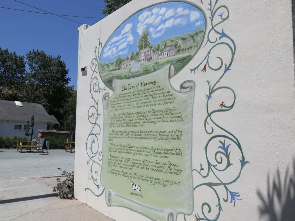 Mural about the town of Harmony.