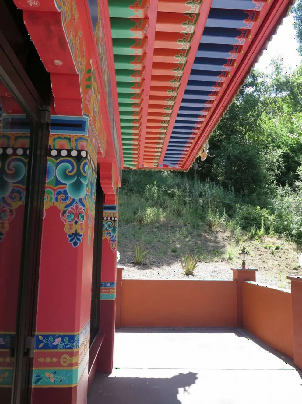 Painted design on the Wish Fulfilling Temple. 