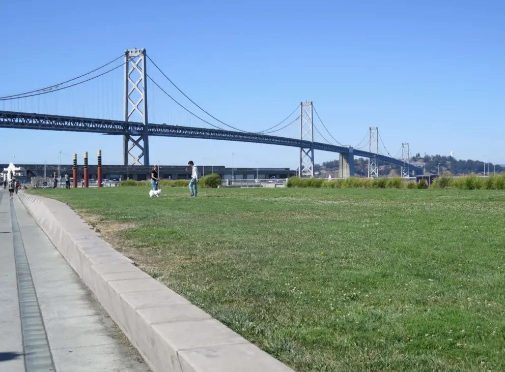 Brannan Street Wharf has a lawn with views of the Bay Bridge. 