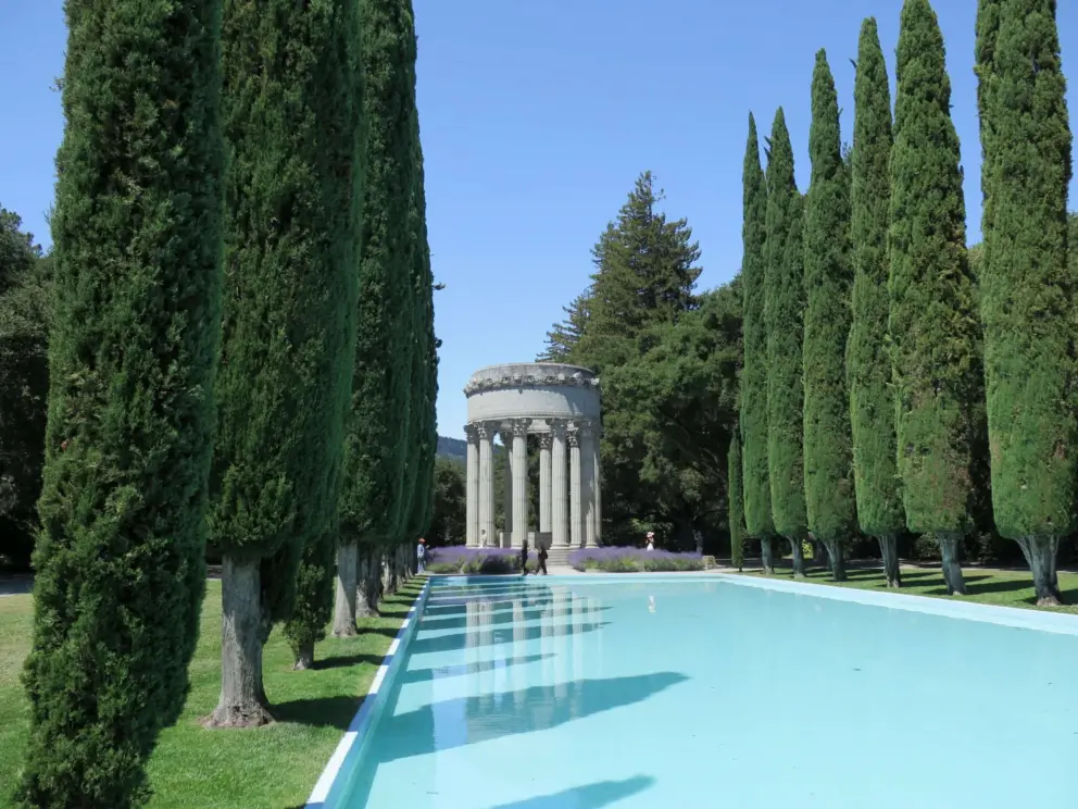 The temple, reflecting in the pool.