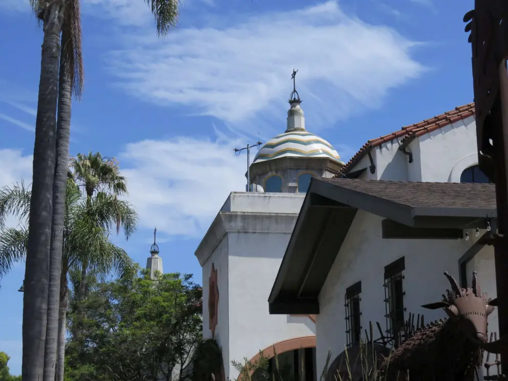 Zigzag striped dome at El Jardin.