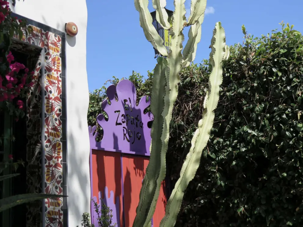 Purple side door at El Zapato.