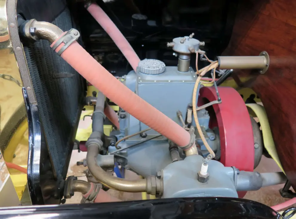 Engines were so simple back then! Babcock Model B. 