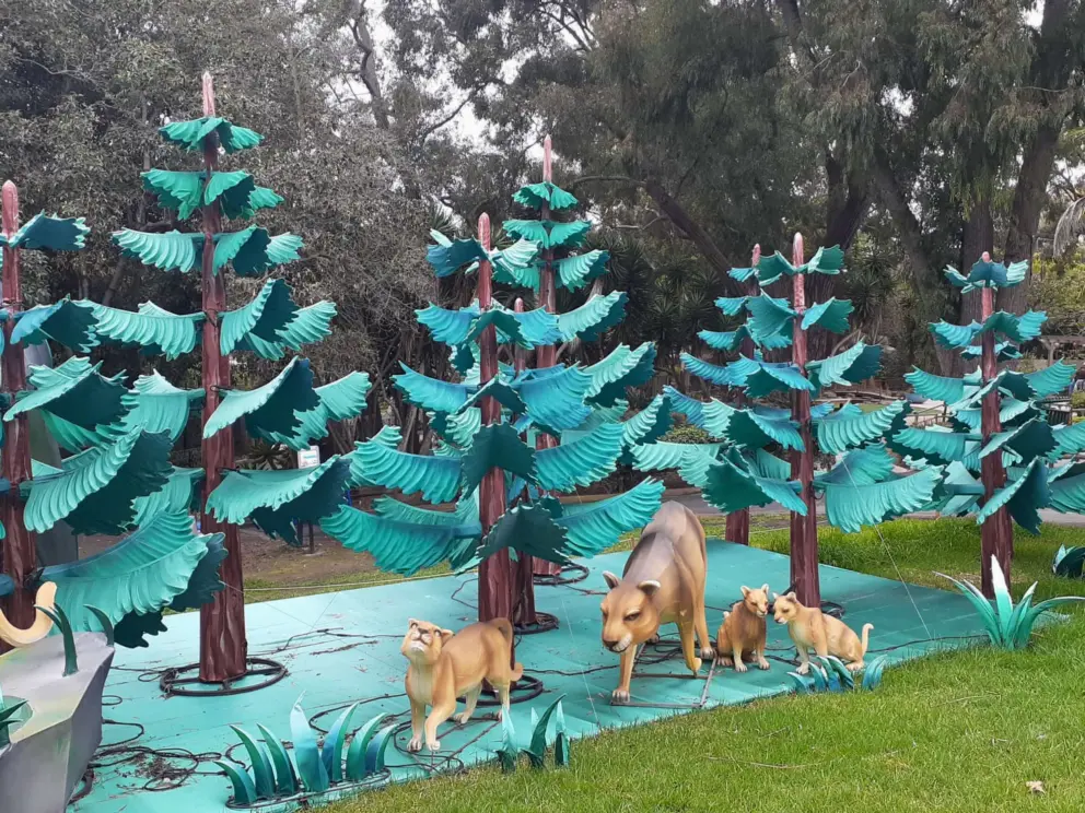 Light up animals and Christmas trees in December.