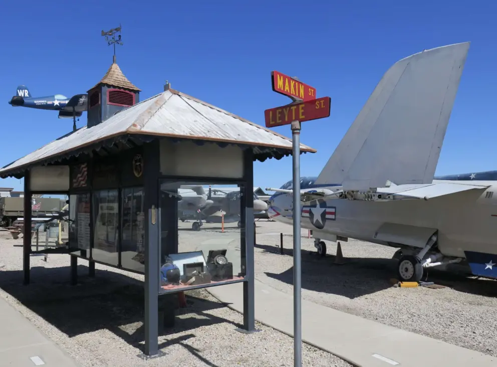 Street names, Makin St and Leyte St, from Manila. 