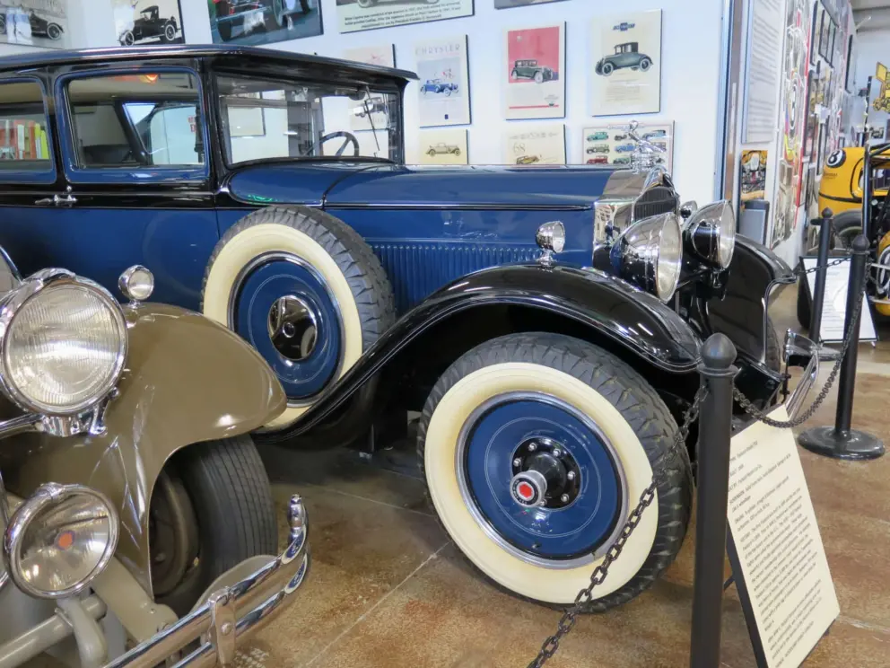 1930 Packard Model 733.