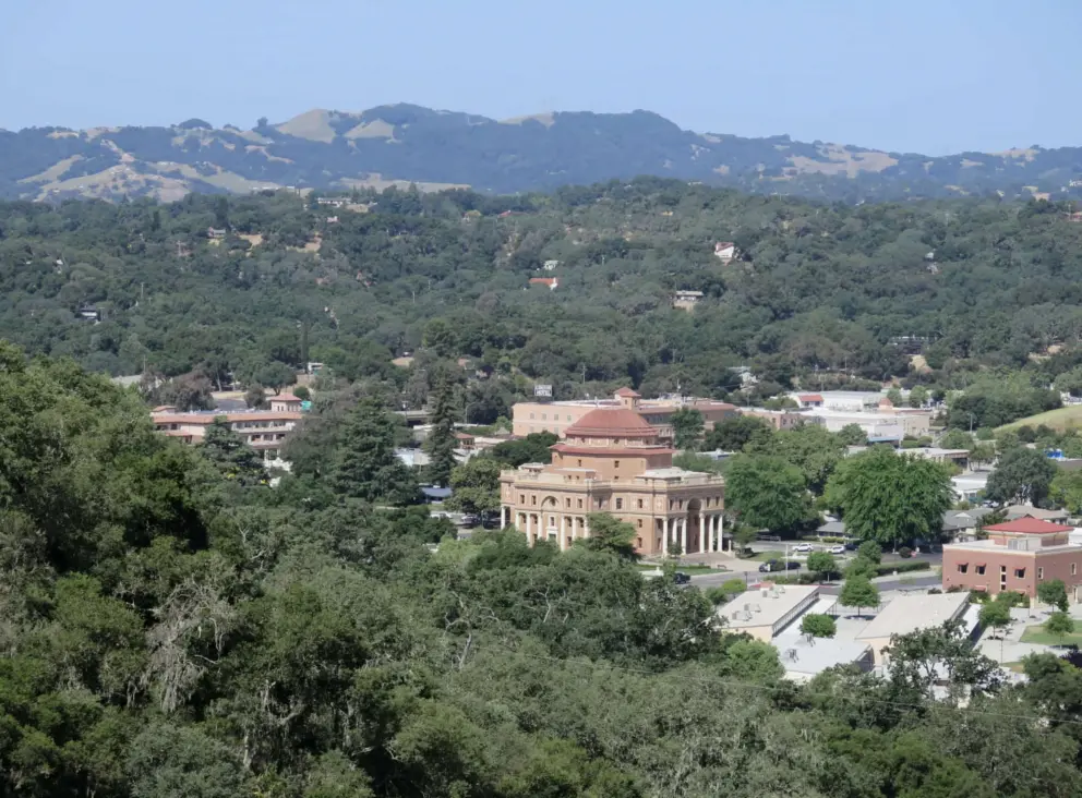 View of city hall and the mountains. 
