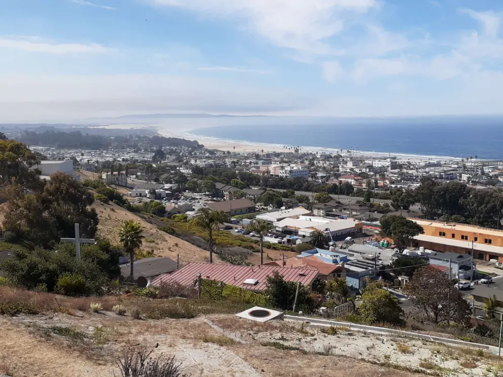 The curve of Oceano, from the lookout rocks. 