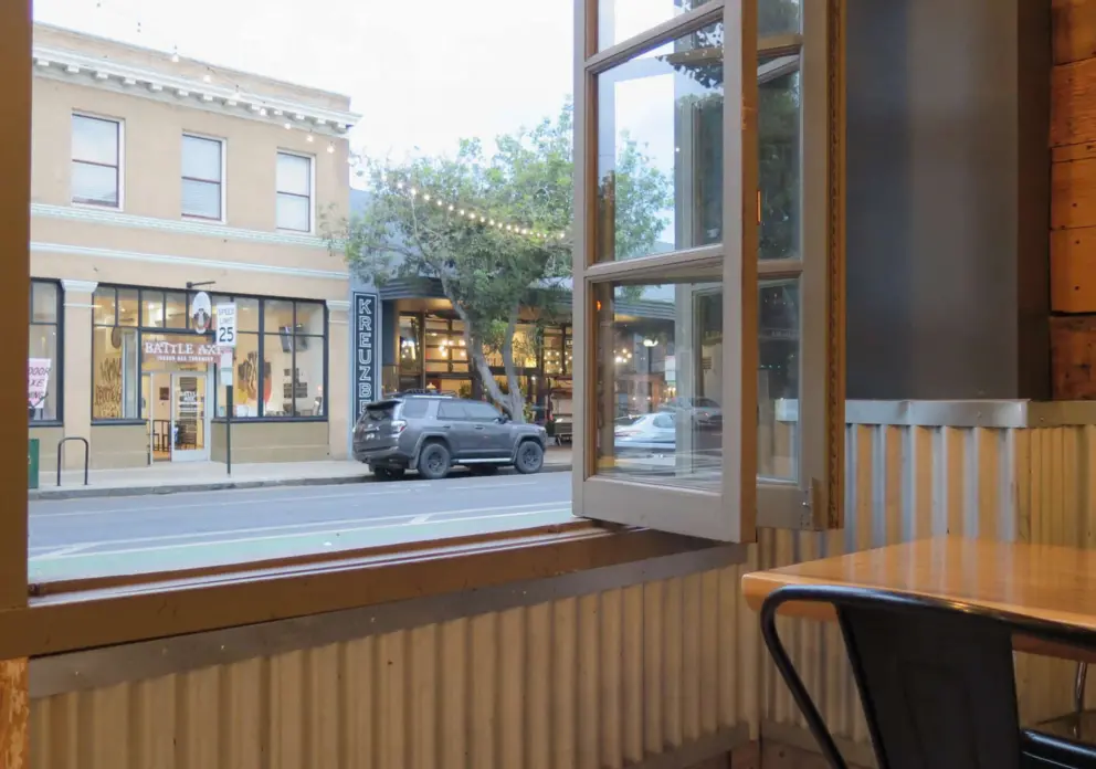Windows swung open at a restaurant space on the corner of Higuera and Broad Street. New cafe coming soon here. 