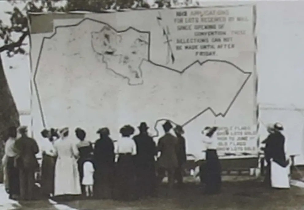 Settlers of Atascadero Colony looking over available lots in 1913. 