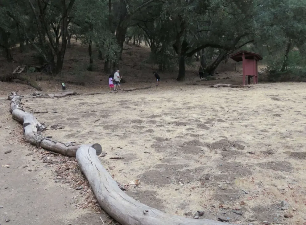 A family sets out on the trail. 