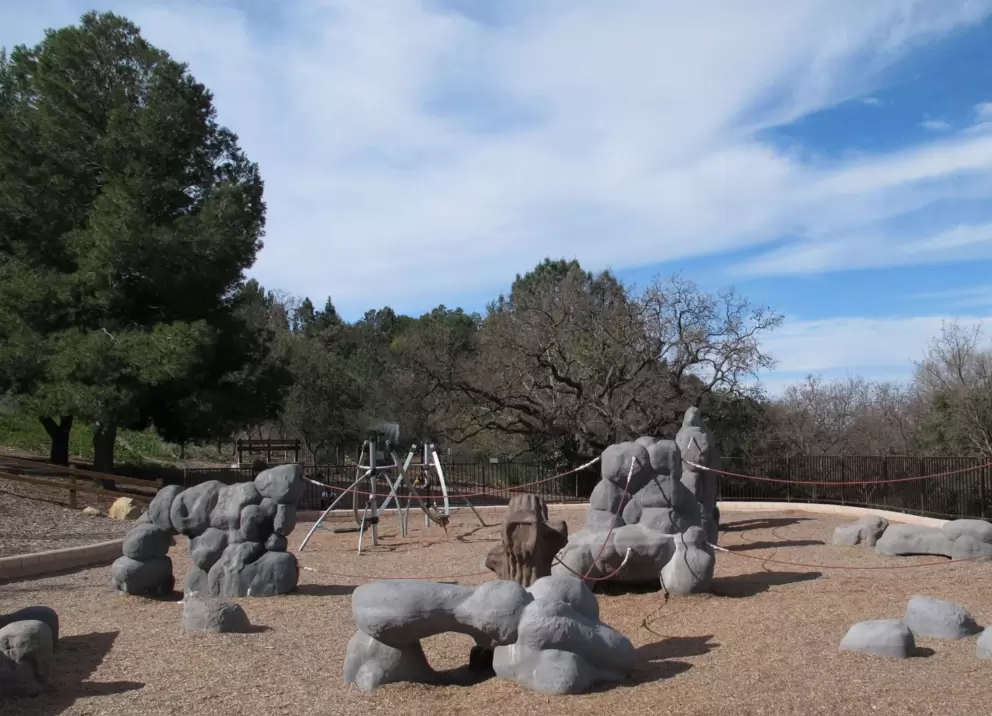 Ropes and boulders.
