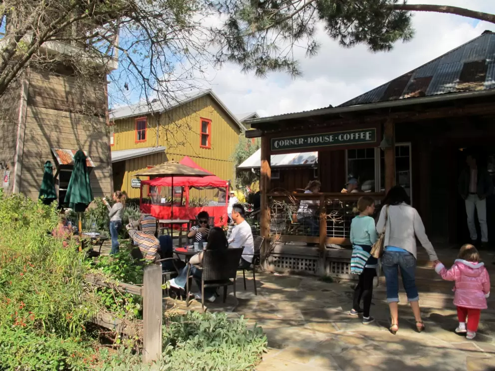 Corner House Coffee is a groovy place.