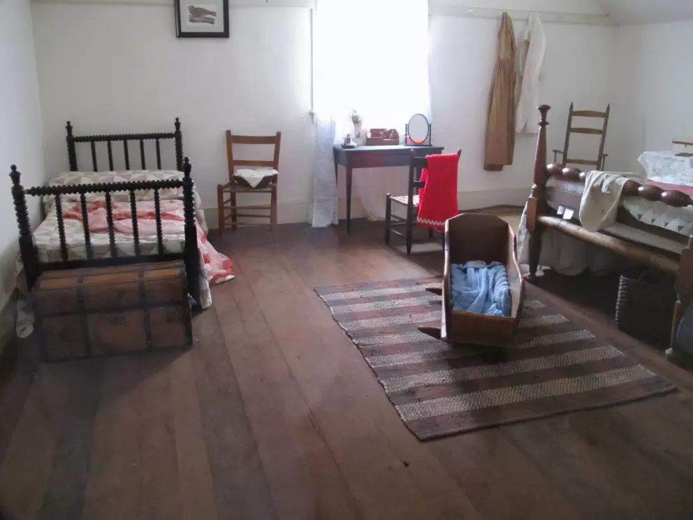 The bedroom in the commanding officer's quarters.
