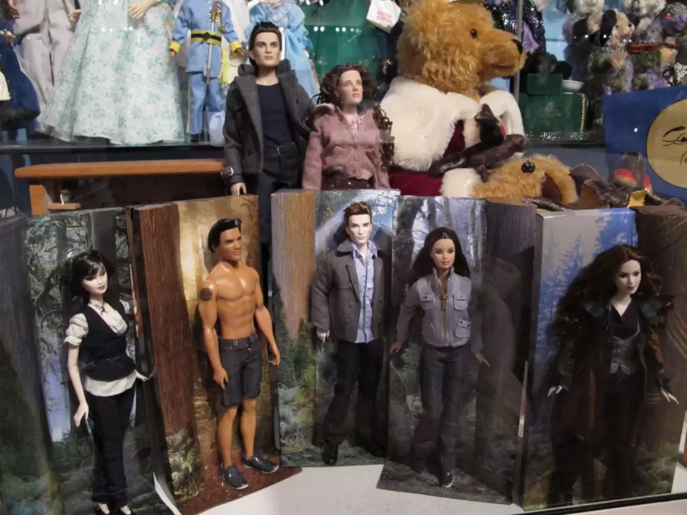 Twilight series dolls!