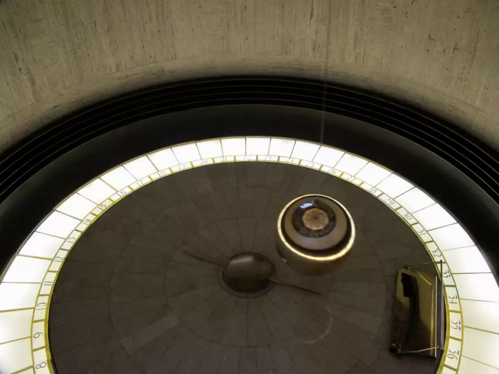 Foucault pendulum- really cool!